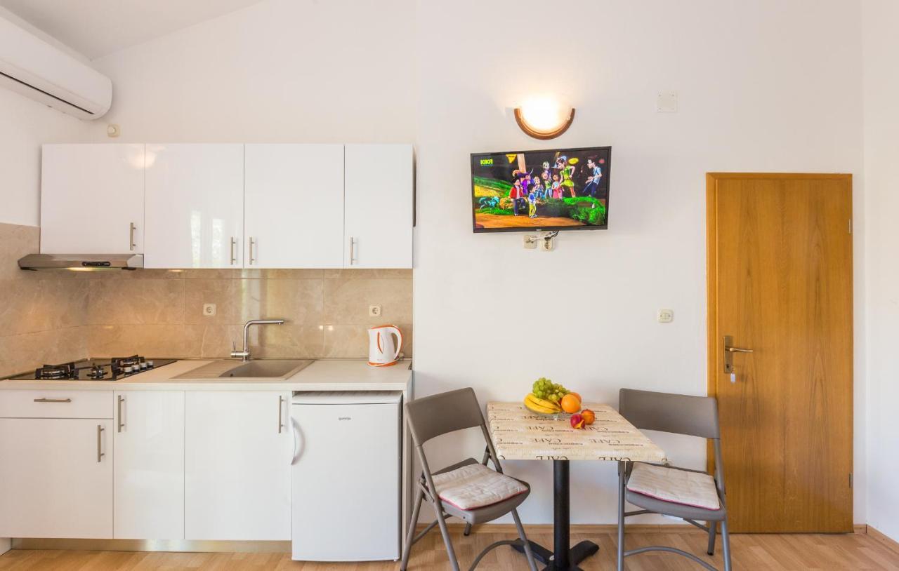 מאקרסקה Apartments Miranda Sea & Nature מראה חיצוני תמונה
